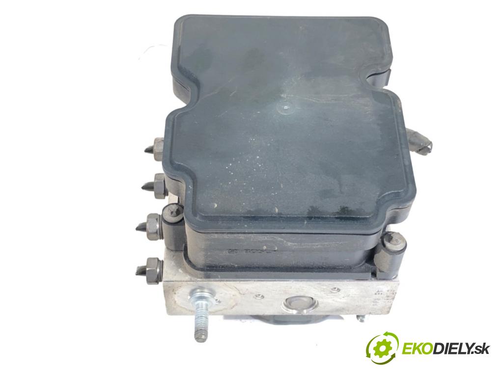 RENAULT CLIO IV liftback 2013 66 kW 1.5 dCi 90 1461 Pumpa ABS 476608644R (Pumpa ABS)