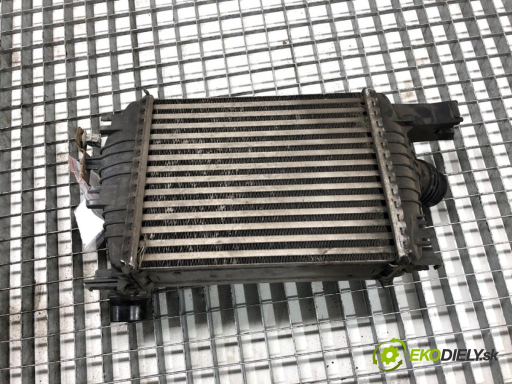 RENAULT CLIO IV liftback 2013 66 kW 1.5 dCi 90 1461 intercooler 144961381R (Intercooler (chladič nasávaného vzduchu))