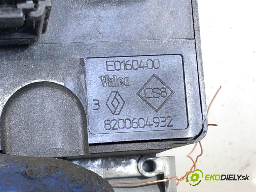 RENAULT CLIO IV liftback 2013 66 kW 1.5 dCi 90 1461 blokáda volantu 8200604932 (Ostatné)