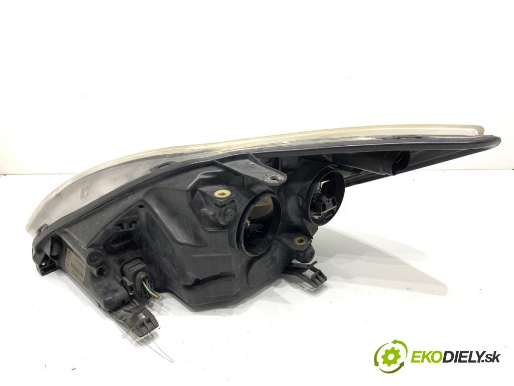 FORD FOCUS II liftback 2008 74 kW 1.6 1596 světlomet pravý přední část LIFT 8M51-13W029-CE