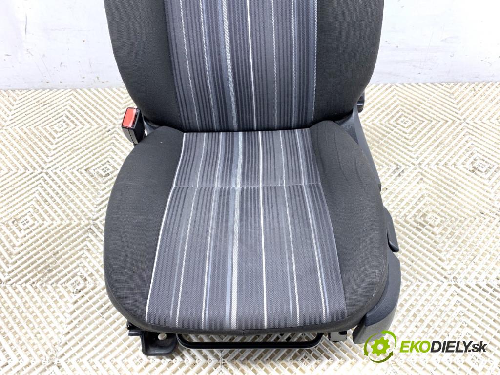 FORD FOCUS II liftback 2008 74 kW 1.6 1596 Sedadlo ľavy predný