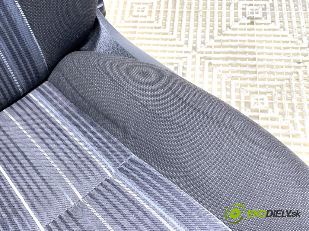 FORD FOCUS II liftback 2008 74 kW 1.6 1596 Sedadlo ľavy predný