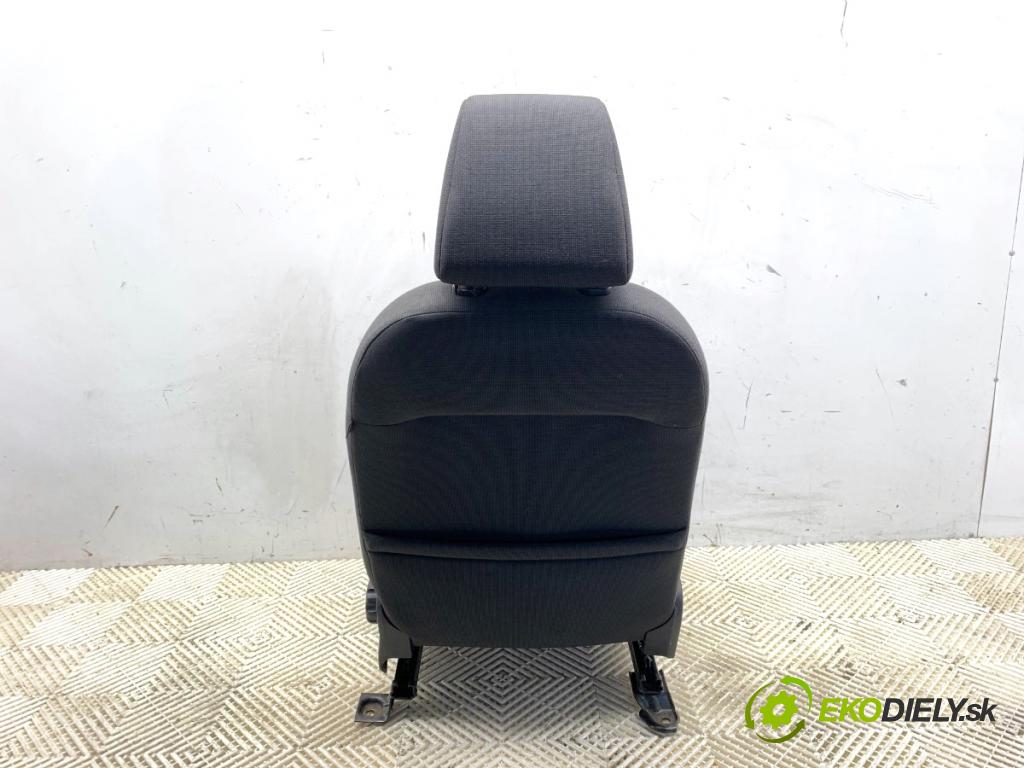 FORD FOCUS II liftback 2008 74 kW 1.6 1596 Sedadlo ľavy predný