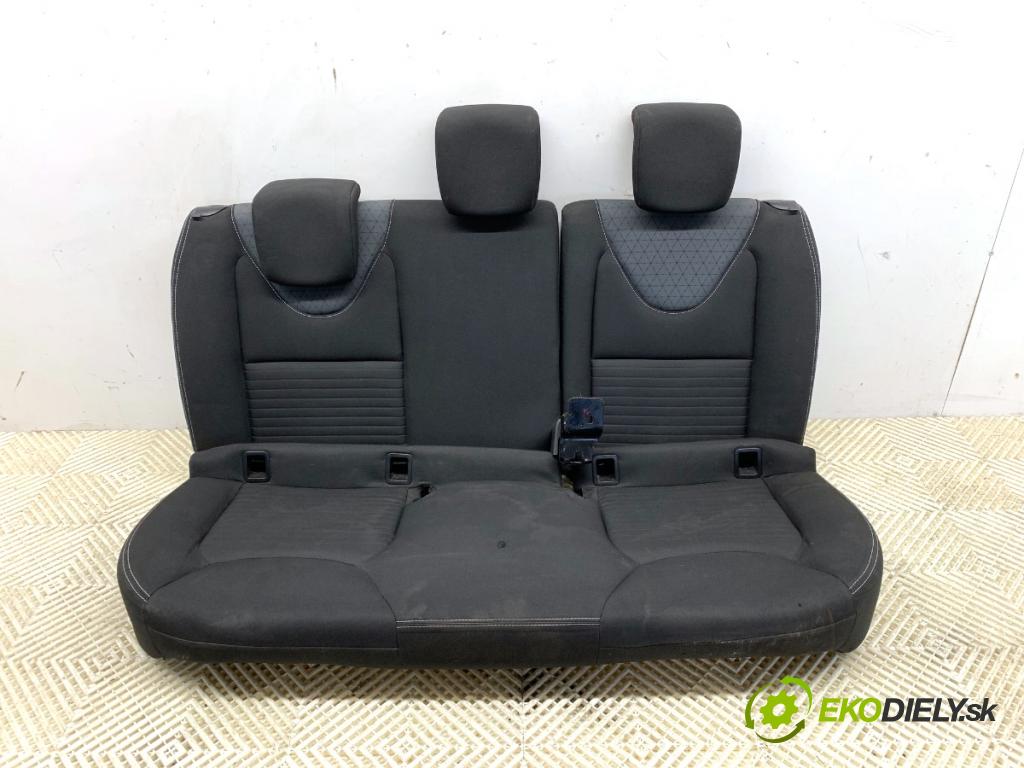 RENAULT CLIO IV liftback 2013 66 kW 1.5 dCi 90 1461 Sedadlo druhý rad 