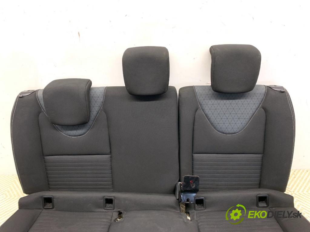RENAULT CLIO IV liftback 2013 66 kW 1.5 dCi 90 1461 Sedadlo druhý rad