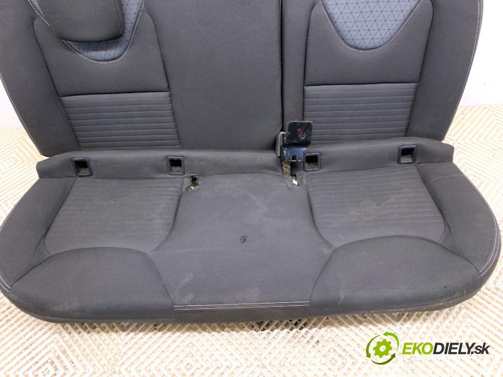 RENAULT CLIO IV liftback 2013 66 kW 1.5 dCi 90 1461 Sedadlo druhý rad