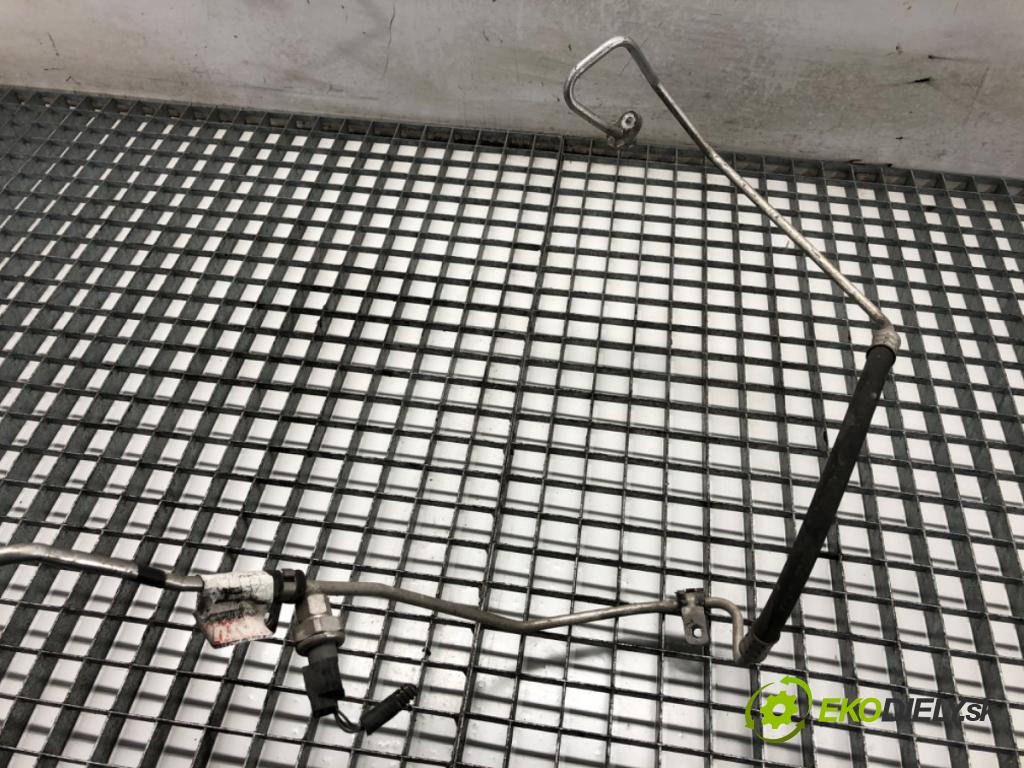 RENAULT CLIO IV liftback 2013 66 kW 1.5 dCi 90 1461 rúrka klimatizácie 924403126R (Rúrka klimatizácie)