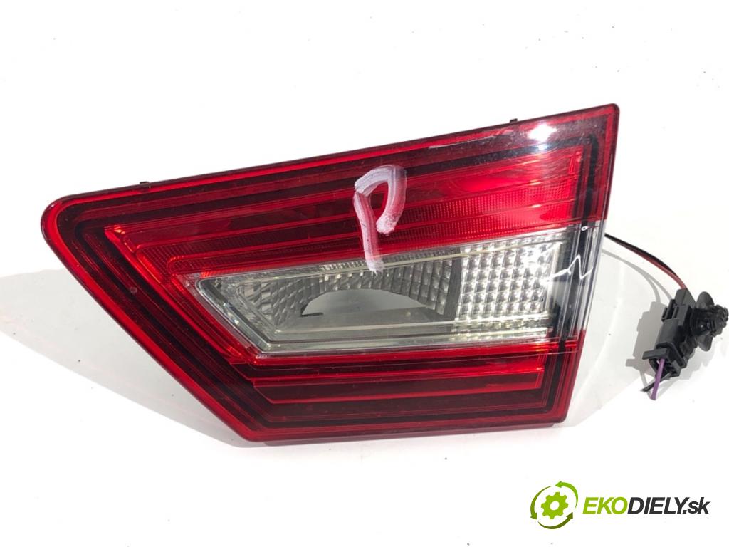 RENAULT CLIO IV liftback 2013 66 kW 1.5 dCi 90 1461 světlo zadní část pravá vnitřní  (Ostatné)