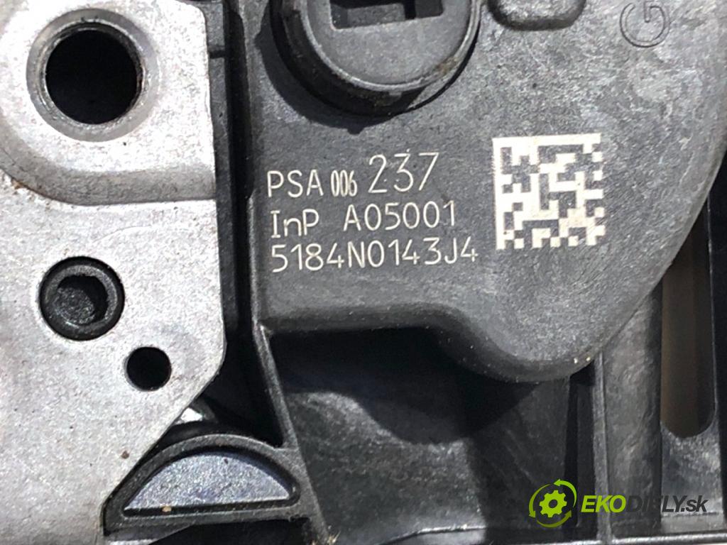 PEUGEOT 3008 nadwozie wielkoprzestrzenne (MPV) 2014 84 kW 1.6 HDi 1560 zámok dveře levý zadní část 006237
