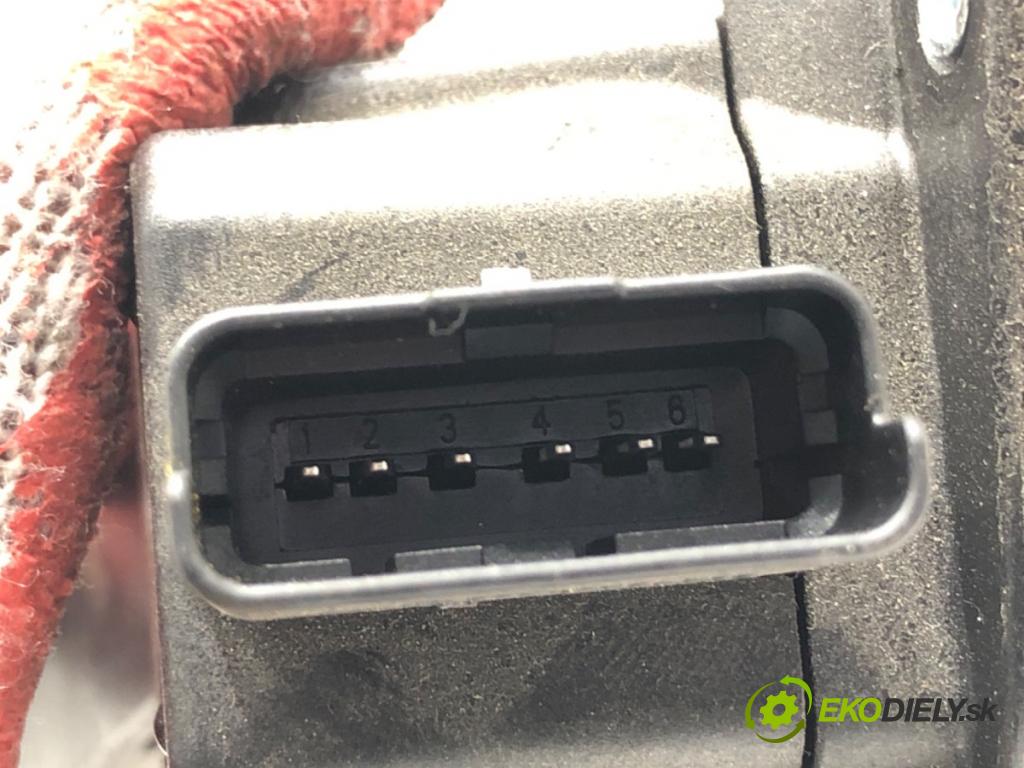 PEUGEOT 3008 nadwozie wielkoprzestrzenne (MPV) 2014 84 kW 1.6 HDi 1560 potenciometr plynového pedálu 9671416880 (Pedály)