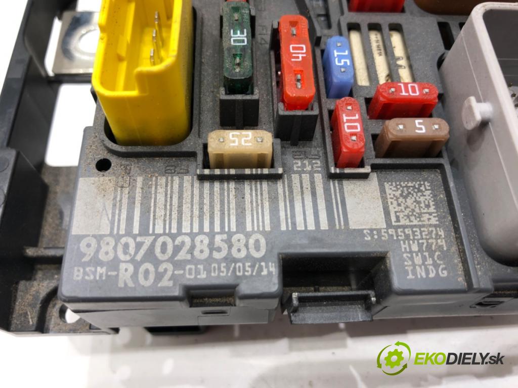 PEUGEOT 3008 nadwozie wielkoprzestrzenne (MPV) 2014 84 kW 1.6 HDi 1560 Modul BSM 9807028580 (Riadiaca jednotka ostatné)