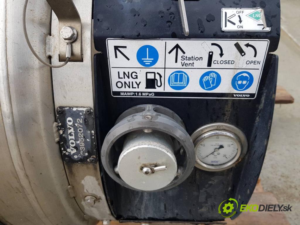 VOLVO FH II Ciągnik siodłowy 2021 338 kW 460 338 kW [460 KM] olej napędowy 2012 - 2022 12800 Nádržka 23660420 23952072