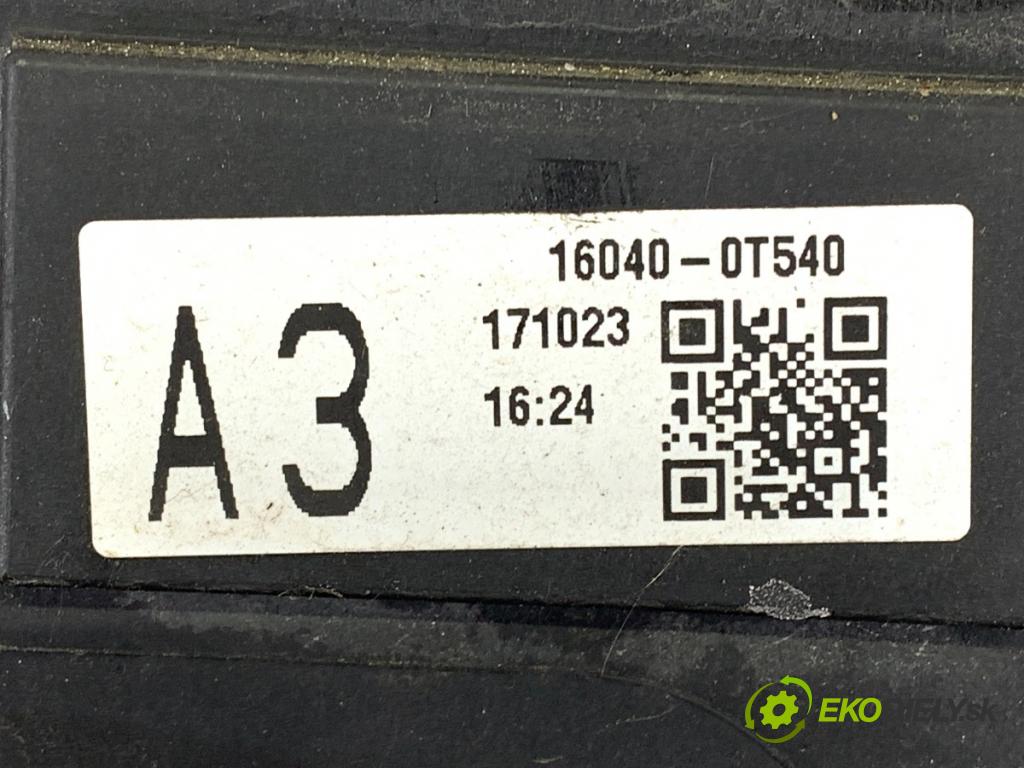 TOYOTA AURIS II Kombi 2017 73 kW 1.8 Hybrid (ZWE186_) 1798 Ventilátor chladiča 16040-0T540 (Ventilátor)