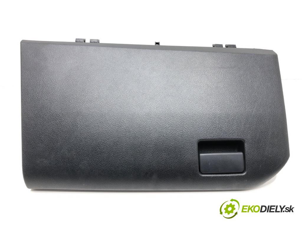 TOYOTA AURIS II Kombi 2017 73 kW 1.8 Hybrid (ZWE186_) 1798 Priehradka, kastlík spolujazdca  (Priehradka (kastlík))