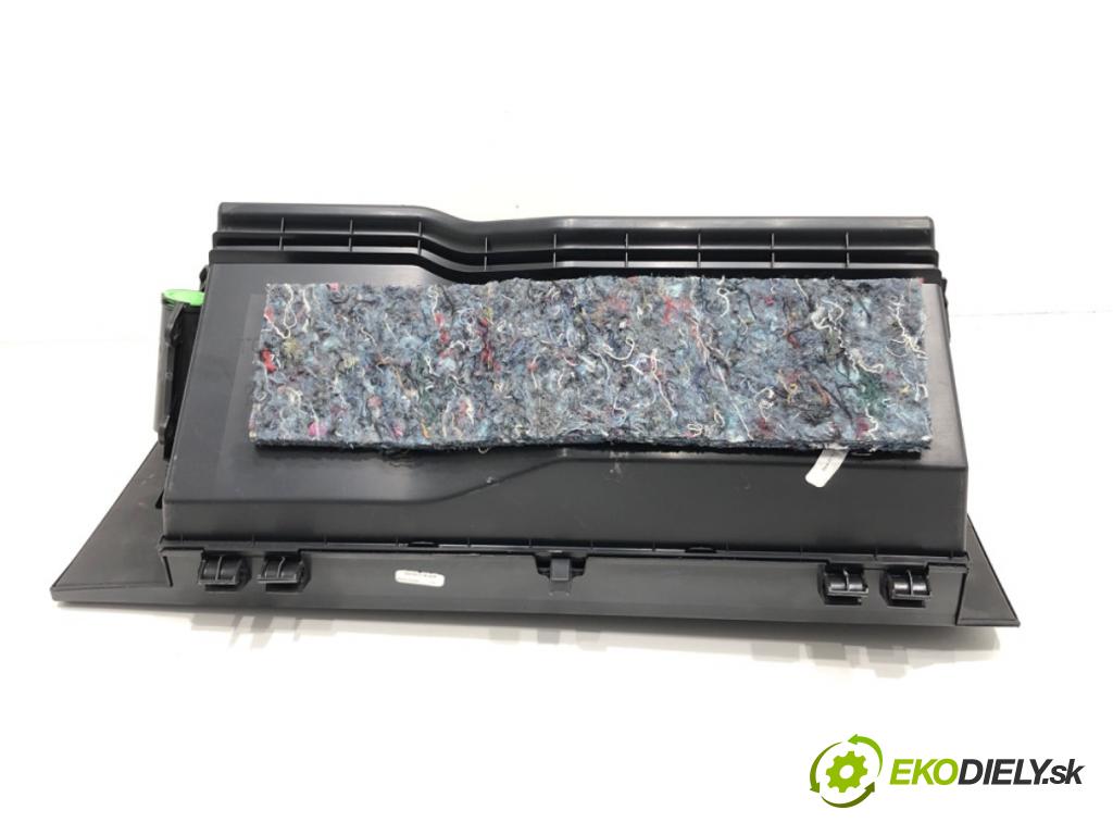 TOYOTA AURIS II Kombi 2017 73 kW 1.8 Hybrid (ZWE186_) 1798 Priehradka, kastlík spolujazdca  (Priehradka (kastlík))