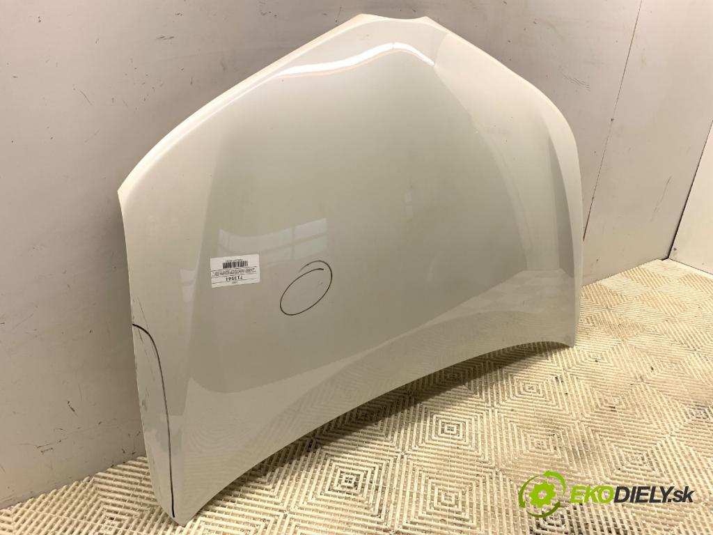 TOYOTA AURIS II Kombi 2017 73 kW 1.8 Hybrid (ZWE186_) 1798 kapota  (Kapoty)
