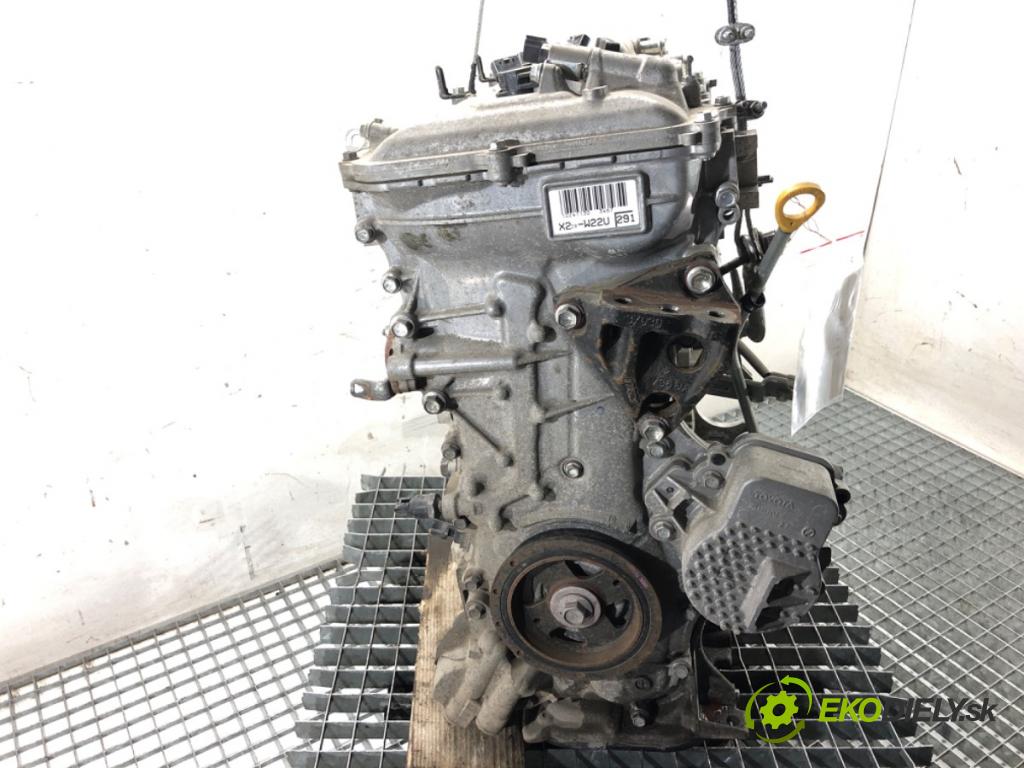 TOYOTA AURIS II Kombi 2017 73 kW 1.8 Hybrid (ZWE186_) 1798 motor 2ZR (Motor)