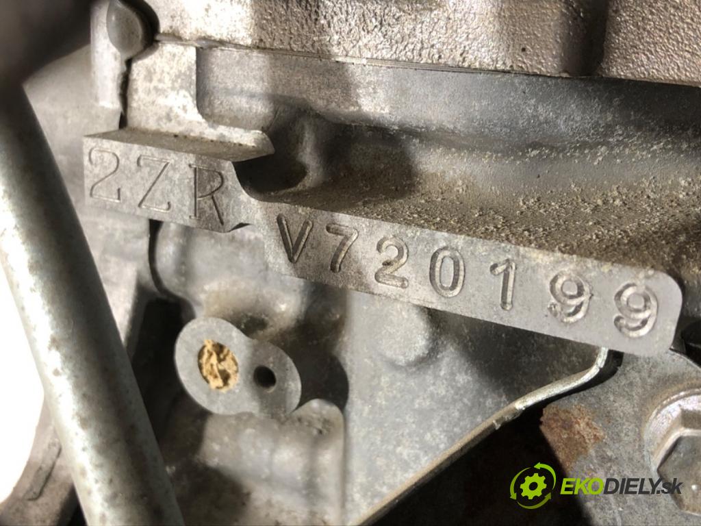 TOYOTA AURIS II Kombi 2017 73 kW 1.8 Hybrid (ZWE186_) 1798 motor 2ZR (Motor)