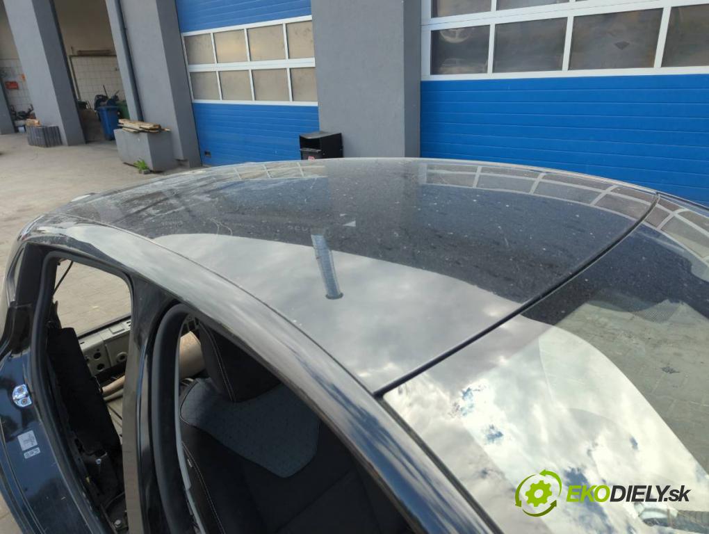 RENAULT CLIO IV liftback 2013 66 kW 1.5 dCi 90 1461 KAROSERIA ČTVRŤÁK blatník zadní část levý pravý práh střecha PODŁUŻNICA levý pravý