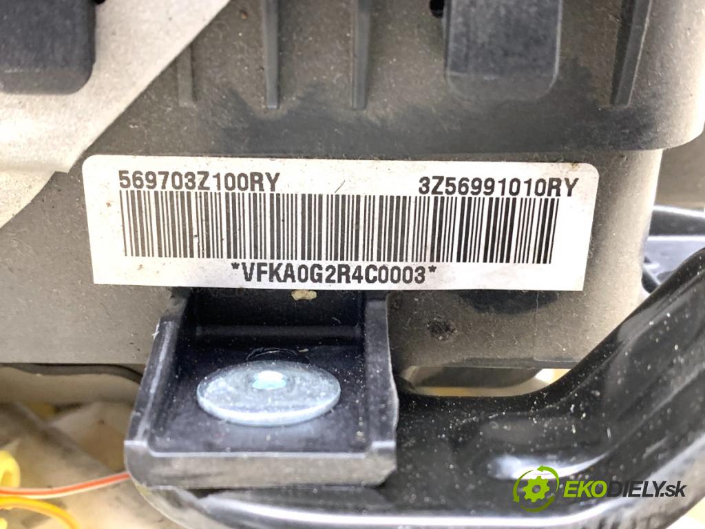 HYUNDAI i40 Kombi 2016 104 kW 1.7 CRDi 1685 Palubná doska silentbloku pasy 569003Z100RY