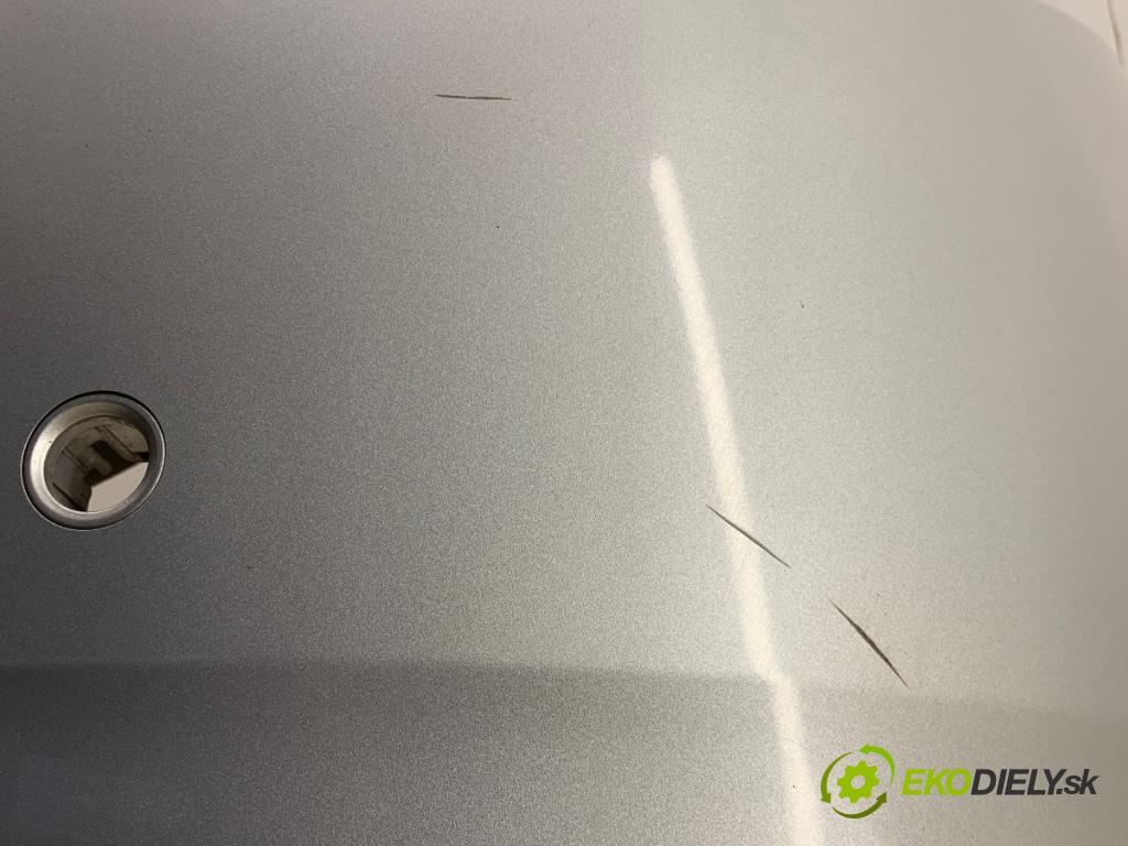 HYUNDAI i40 Kombi 2016 104 kW 1.7 CRDi 1685 nárazník zadní část  (Ostatné)