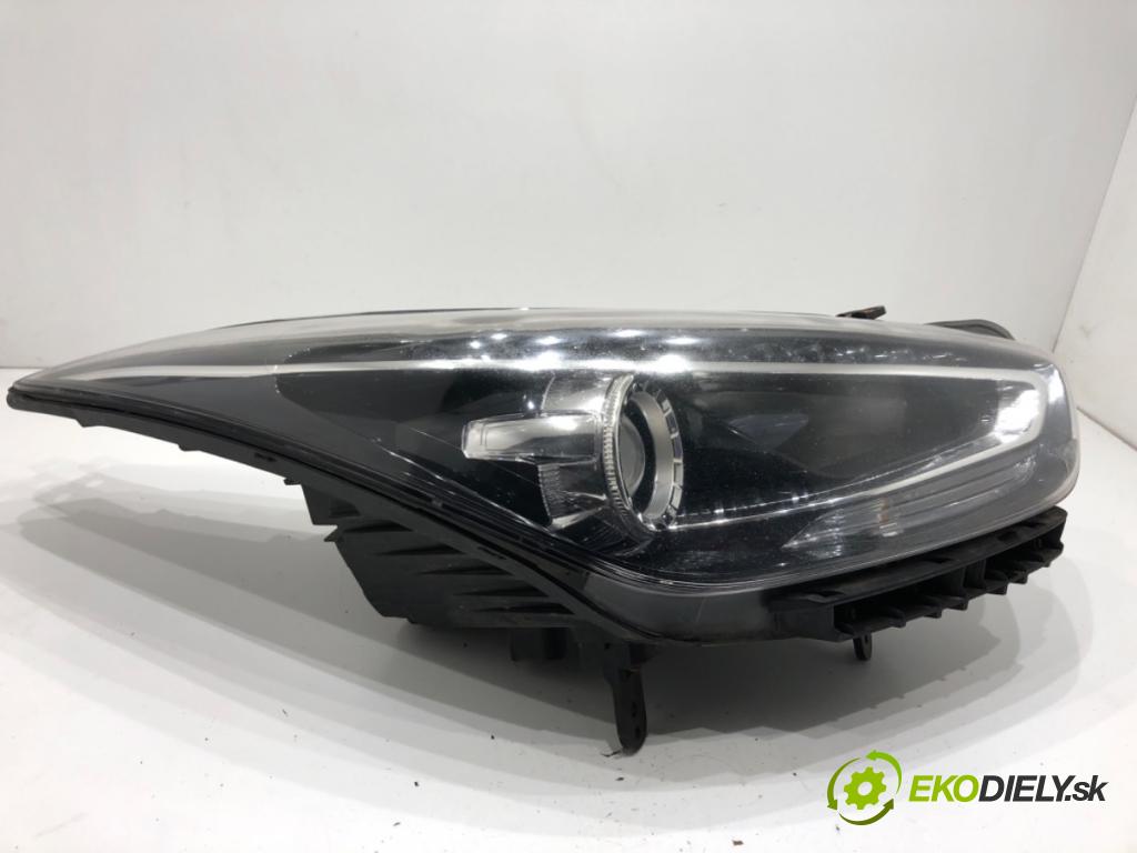 HYUNDAI i40 Kombi 2016 104 kW 1.7 CRDi 1685 světlomet pravý přední část LIFT
