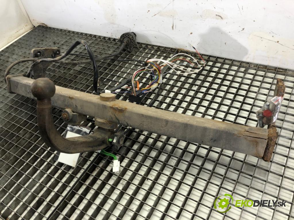 HYUNDAI i40 Kombi 2016 104 kW 1.7 CRDi 1685 Hák tažné zařízení  (Tažná zařízení)