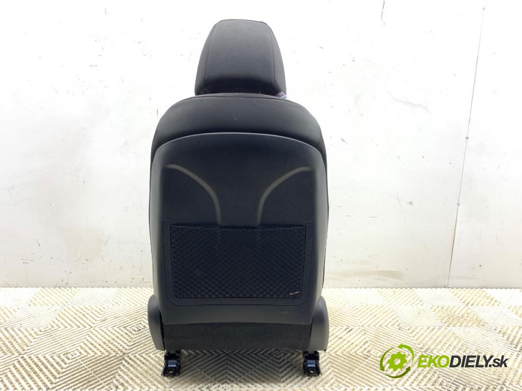 HYUNDAI i40 Kombi 2016 104 kW 1.7 CRDi 1685 Sedadlo pravy predný