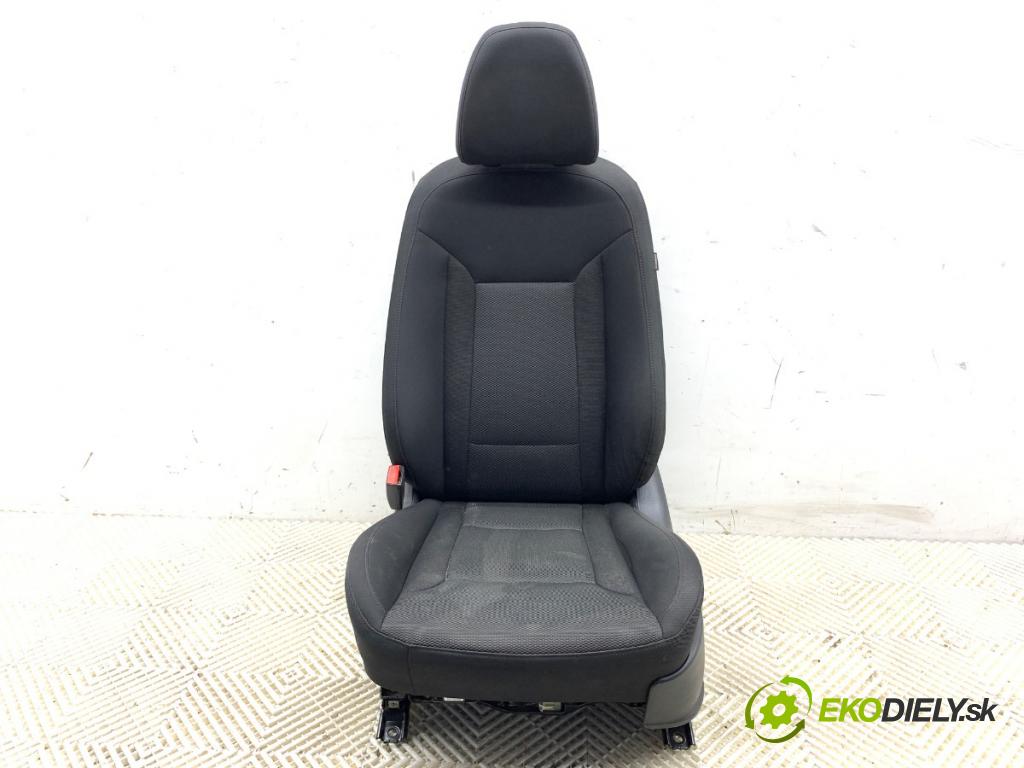 HYUNDAI i40 Kombi 2016 104 kW 1.7 CRDi 1685 Sedadlo ľavy predný 