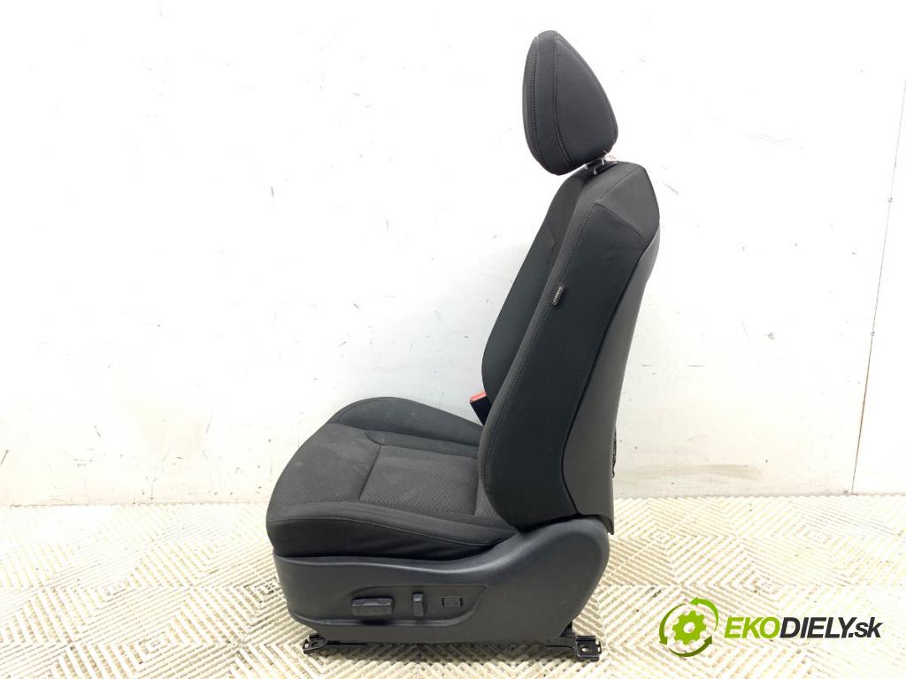 HYUNDAI i40 Kombi 2016 104 kW 1.7 CRDi 1685 Sedadlo ľavy predný