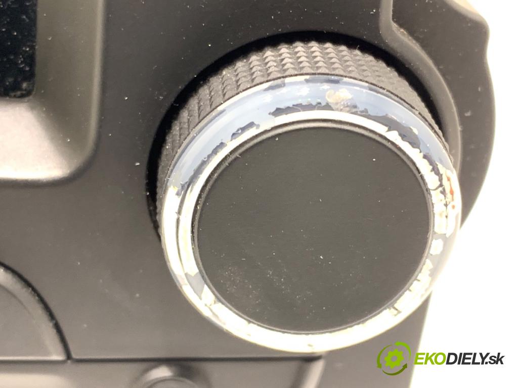 OPEL CORSA E liftback 2018 55 kW 1.4 (08, 68) 1398 RADIO 39146279 (Audio zariadenie)