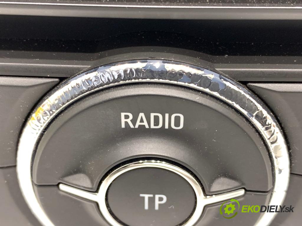 OPEL CORSA E liftback 2018 55 kW 1.4 (08, 68) 1398 RADIO 39146279 (Audio zariadenie)