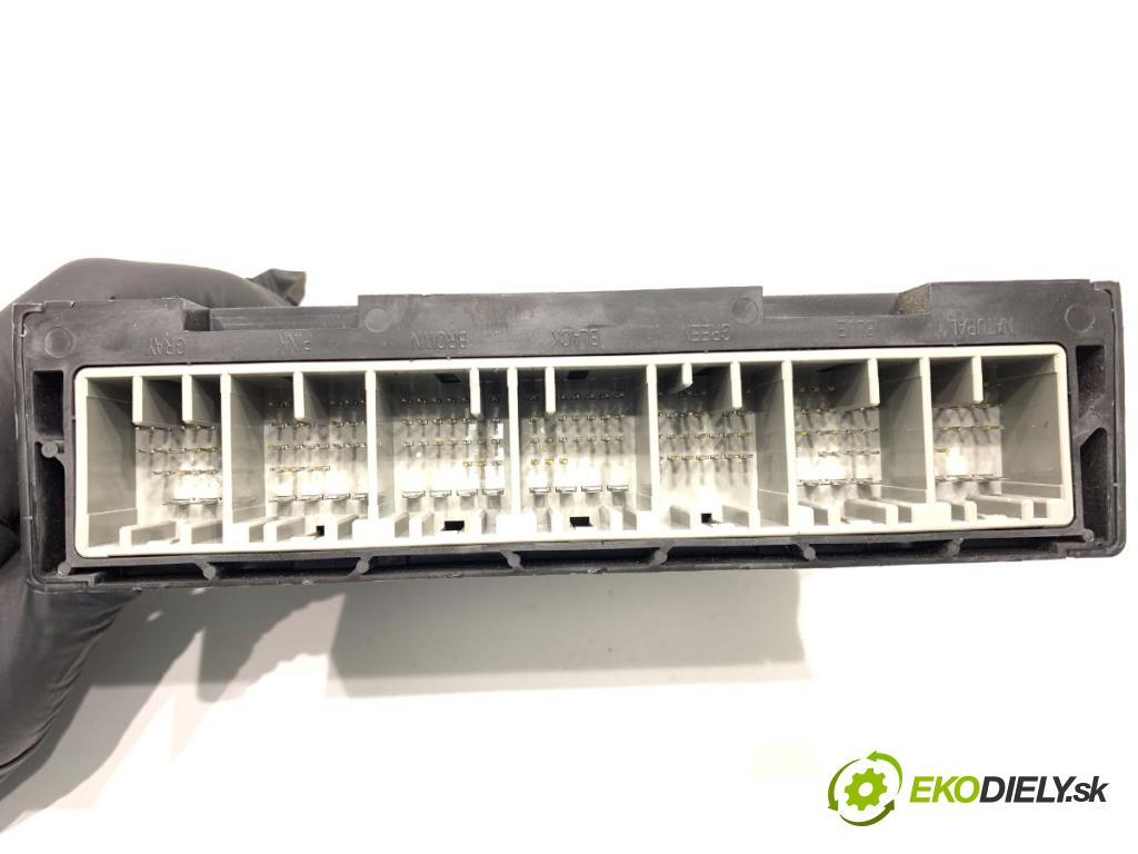 OPEL CORSA E liftback 2018 55 kW 1.4 (08, 68) 1398 Modul komfortu 13515939 (Modul komfortu)