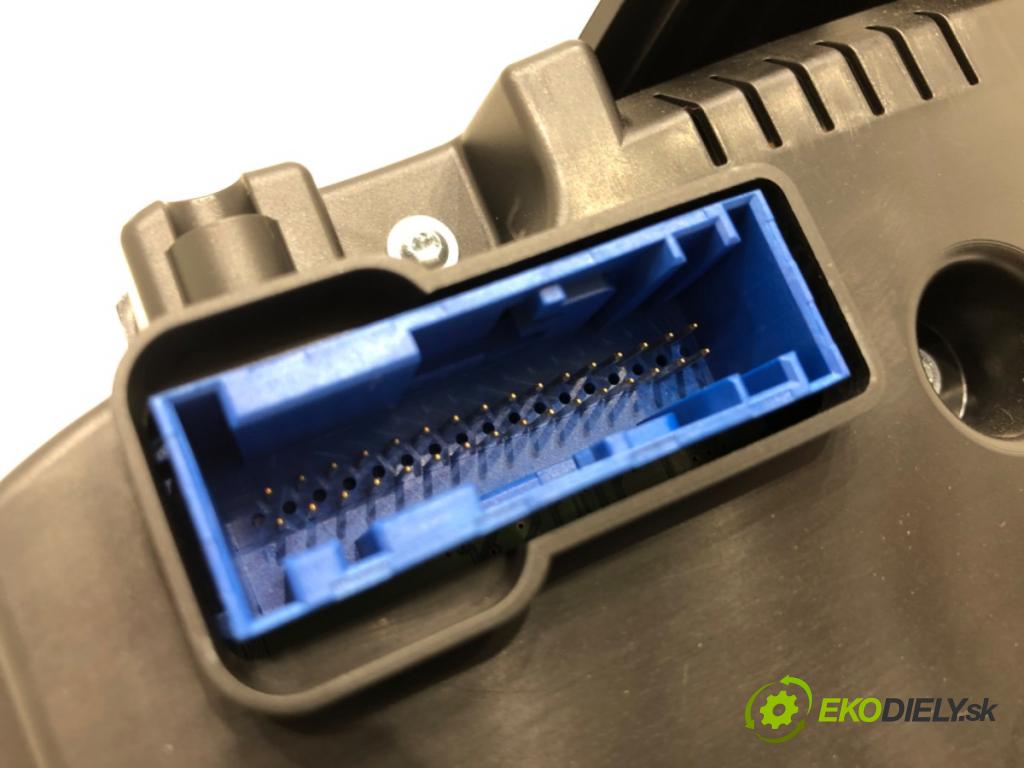 OPEL CORSA E liftback 2018 55 kW 1.4 (08, 68) 1398 Prístrojovka 39204203 (Prístrojová doska)