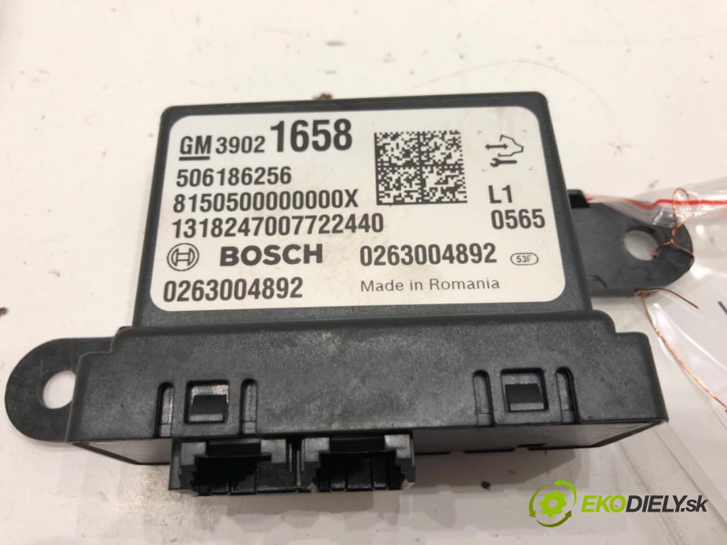 OPEL CORSA E liftback 2018 55 kW 1.4 (08, 68) 1398 Modul PDC 39021658 (Riadiaca jednotka ostatné)