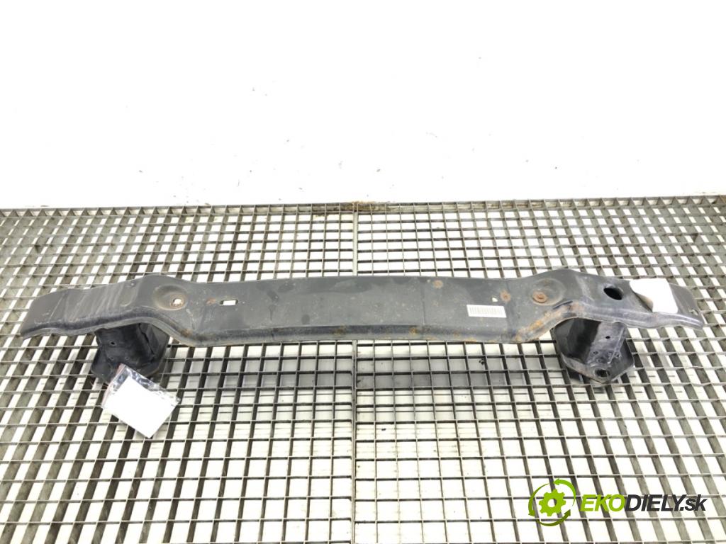 BMW F20 liftback 2012 125 kW 118 i 1598 výztuha nárazníka zadní část 7240912 (Výztuhy zadní)