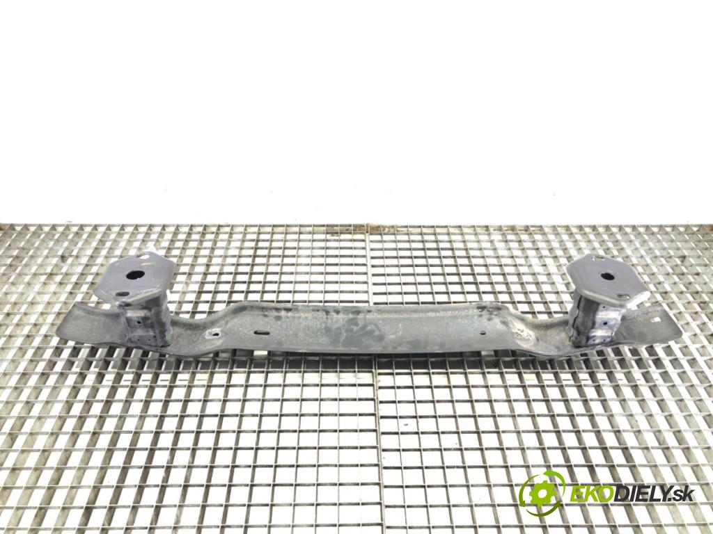 BMW F20 liftback 2012 125 kW 118 i 1598 výztuha nárazníka zadní část 7240912 (Výztuhy zadní)