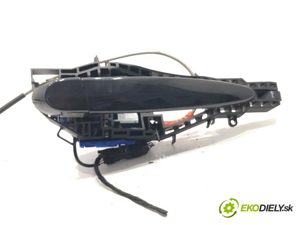 BMW F20 liftback 2012 125 kW 118 i 1598 Kľučka vonkajšia pravy zad OSVETLENÁ 7321642