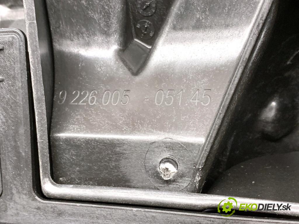 BMW F20 liftback 2012 125 kW 118 i 1598 Palubná doska silentbloku pasy 9226003 6791332