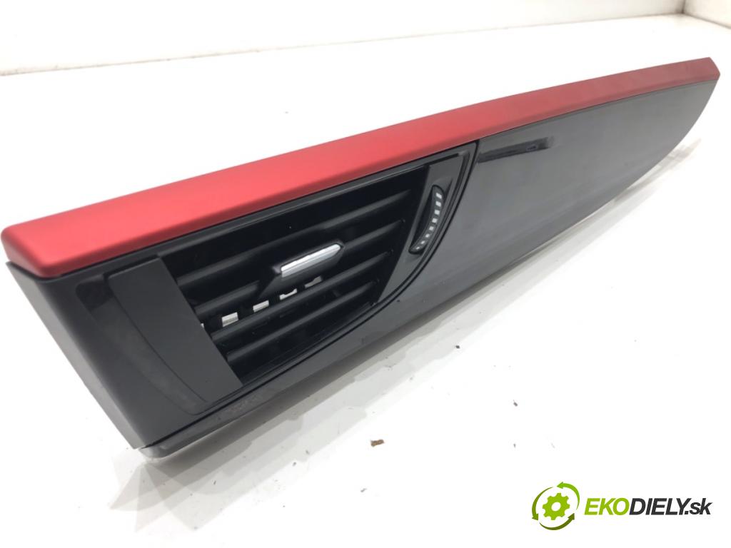 BMW F20 liftback 2012 125 kW 118 i 1598 lišty kryt 9205355 9205356 (Lišty)
