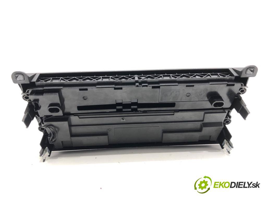 BMW F20 liftback 2012 125 kW 118 i 1598 Panel ovládania kúrenia 9207197 (Prepínacie páčky pod volantom)