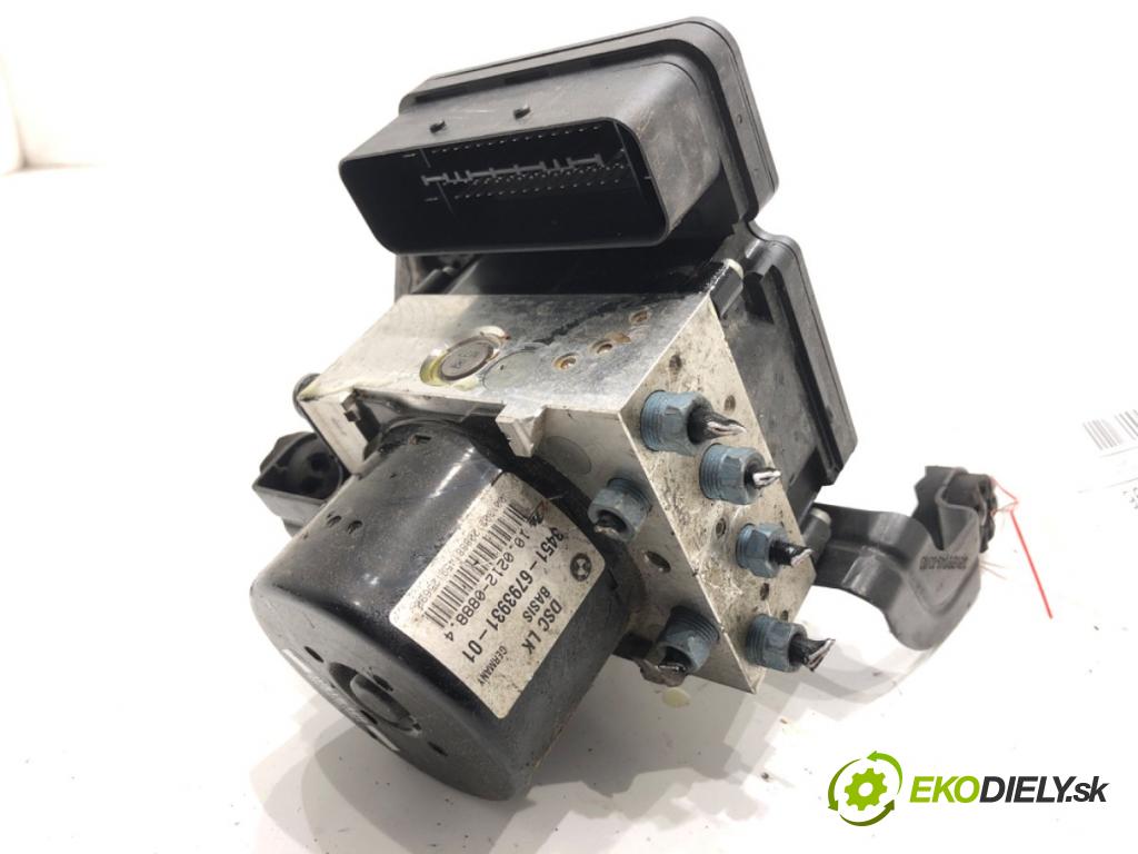 BMW F20 liftback 2012 125 kW 118 i 1598 Pumpa ABS 6793931 (Pumpa ABS)