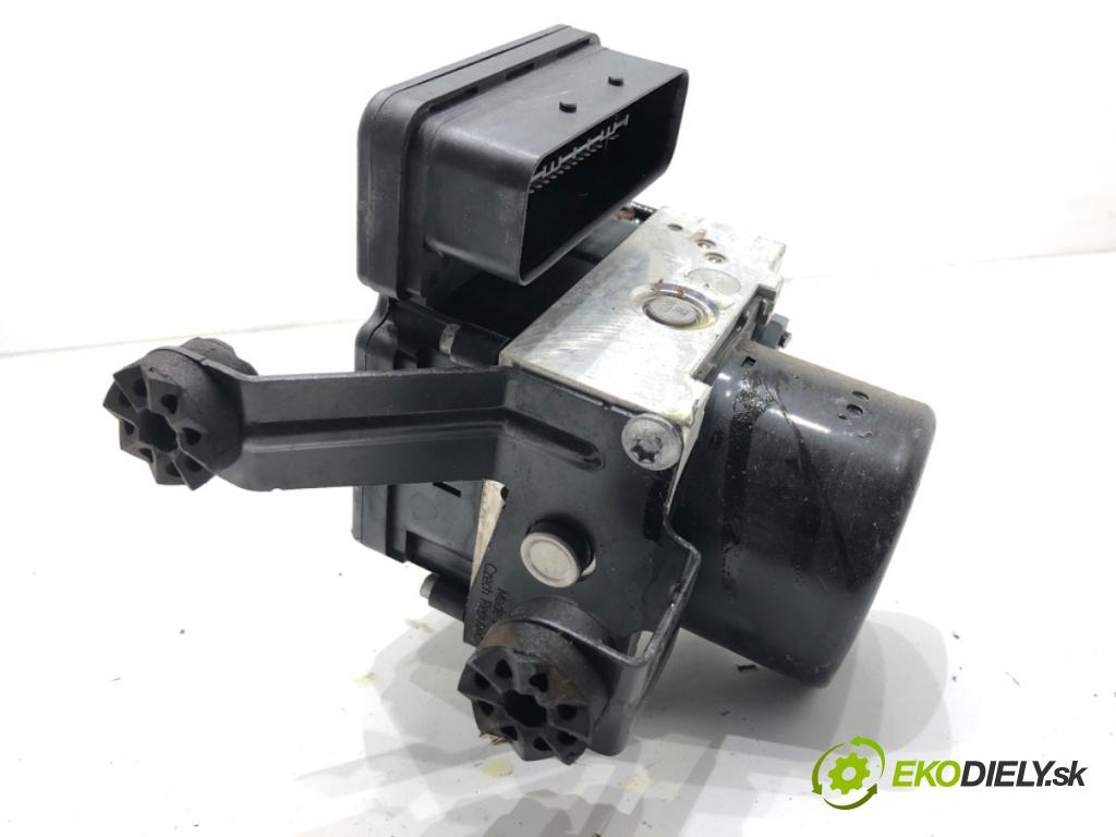 BMW F20 liftback 2012 125 kW 118 i 1598 Pumpa ABS 6793931 (Pumpa ABS)