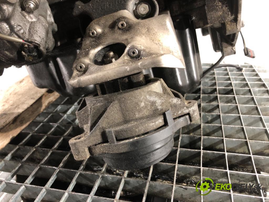 BMW F20 liftback 2012 125 kW 118 i 1598 motor N13B16A (Motor)