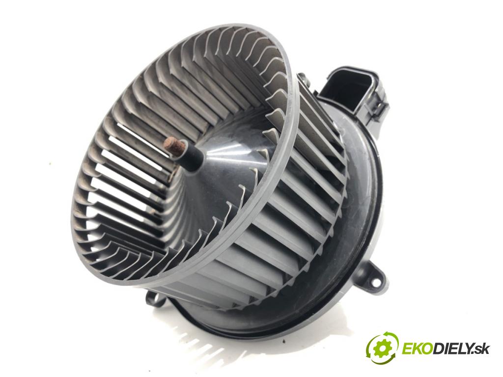 BMW F20 liftback 2012 125 kW 118 i 1598 ventilátor kúrenia T1014415A