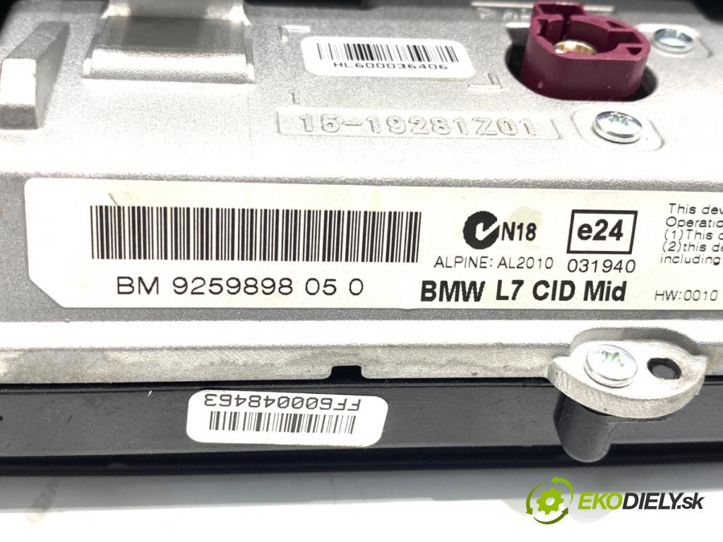 BMW F20 liftback 2012 125 kW 118 i 1598 Dislpej 9259898 (Prístrojová doska)