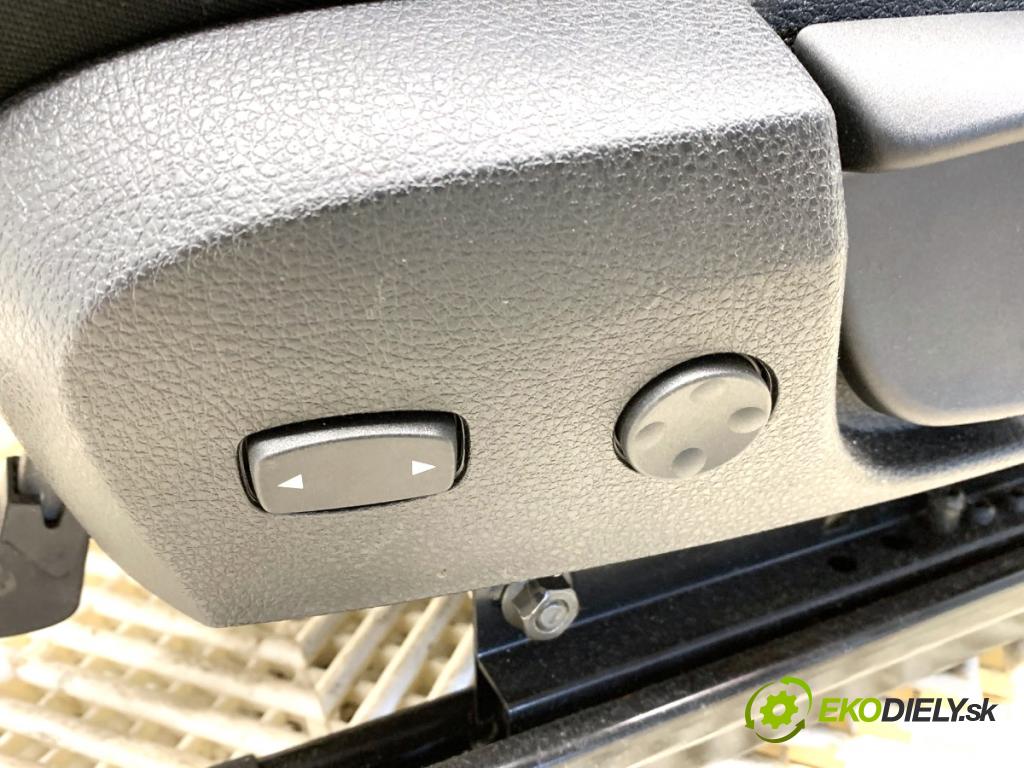 BMW F20 liftback 2012 125 kW 118 i 1598 Sedadlá, sedačky Sedadlo bočné SPORT