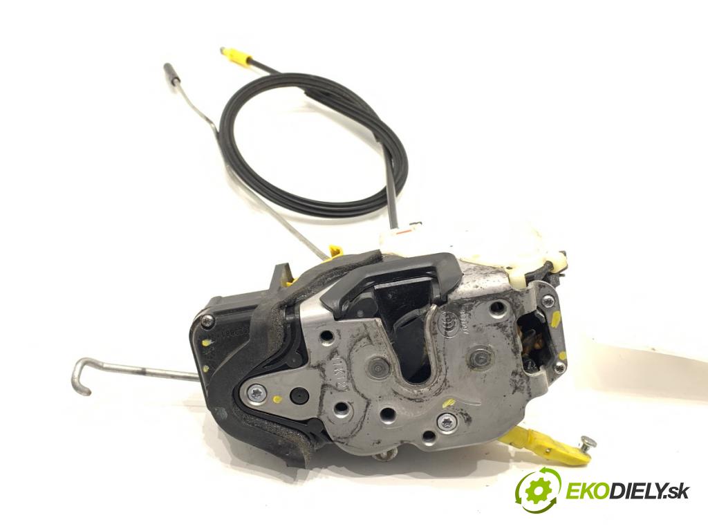 OPEL ASTRA J liftback 2012 81 kW 1.7 CDTI (08) 1686 zámok dveře levý přední část 