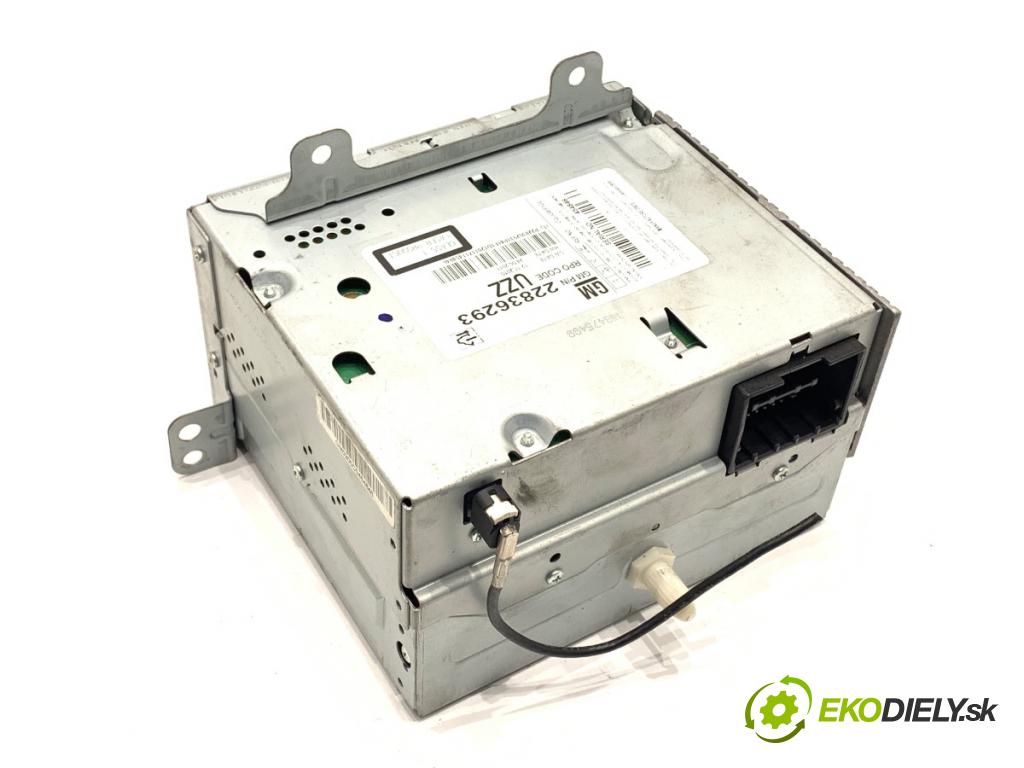 OPEL ASTRA J liftback 2012 81 kW 1.7 CDTI (08) 1686 RADIO 22836293 (Audio zariadenie)