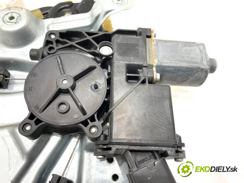 OPEL ASTRA J liftback 2012 81 kW 1.7 CDTI (08) 1686 mechanismus okna levý přední část 13260143